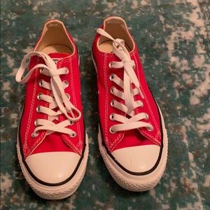 Red converse